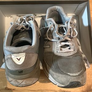 USED New Balance 990 11-1/2 WIDE running shoes - Gray Size 11-1/2 EE (2E) Width